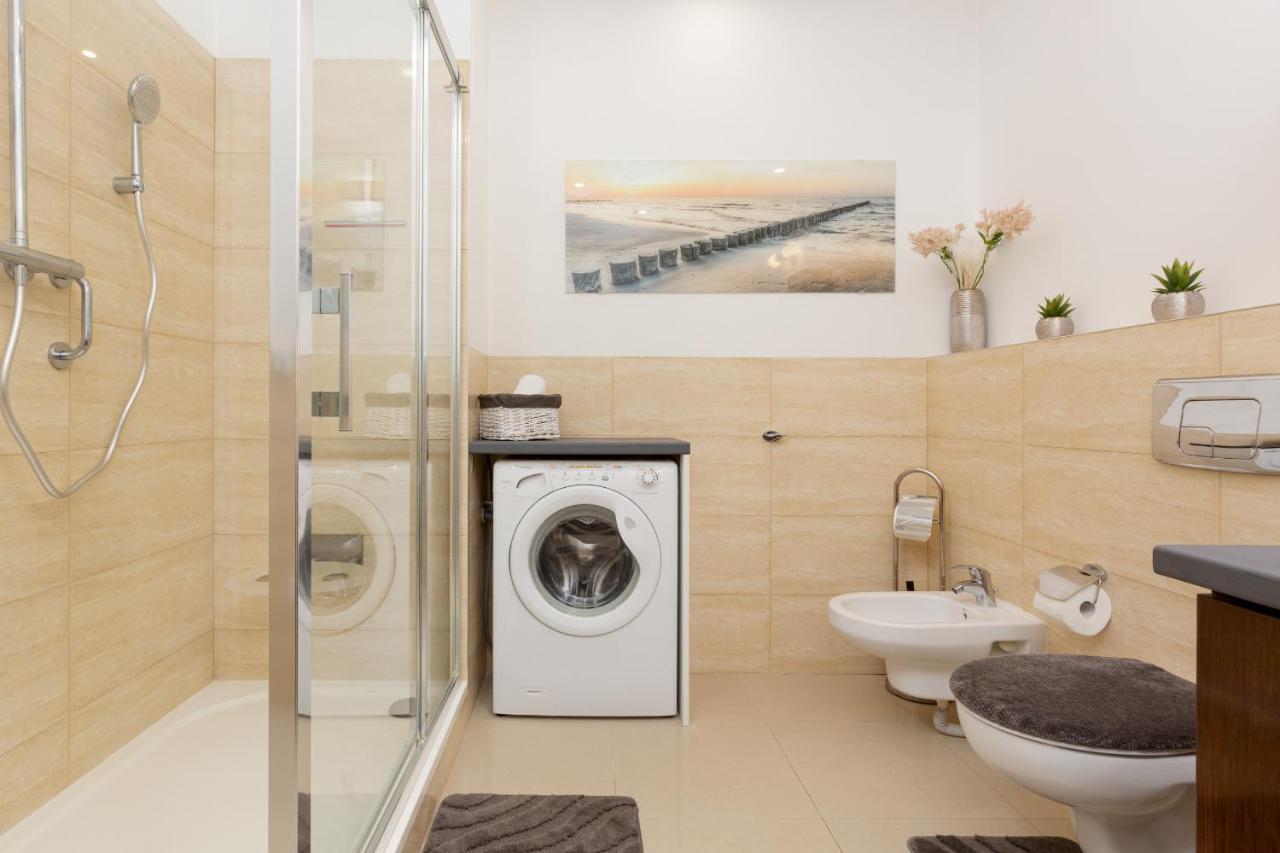 Park Arkadia Apartment With Parking Mokotow By Noclegi Renters Varsavia Esterno foto