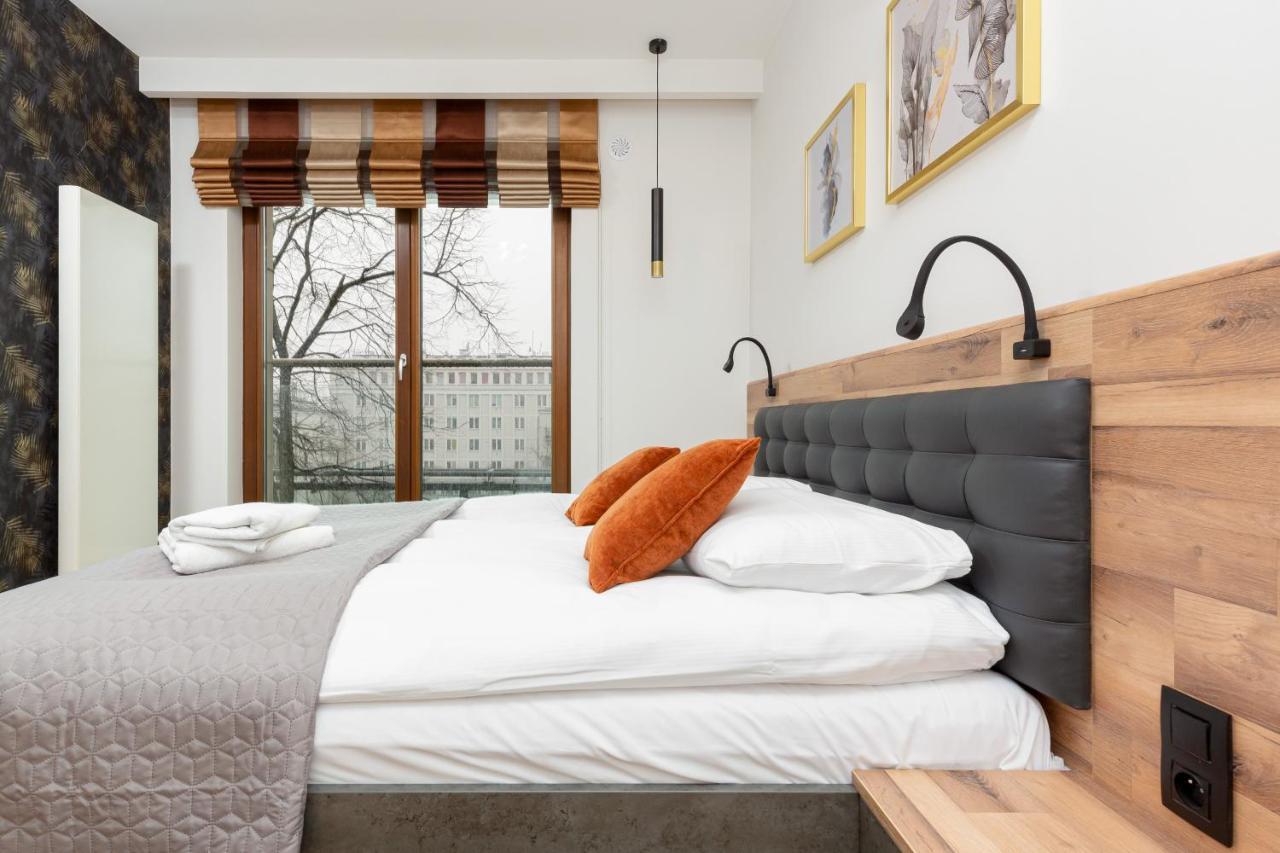 Park Arkadia Apartment With Parking Mokotow By Noclegi Renters Varsavia Esterno foto