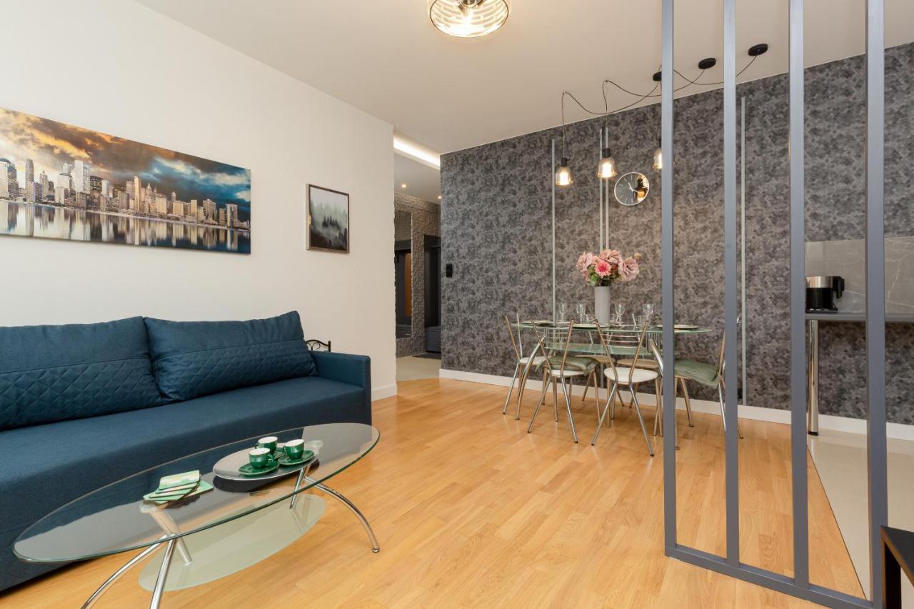 Park Arkadia Apartment With Parking Mokotow By Noclegi Renters Varsavia Esterno foto
