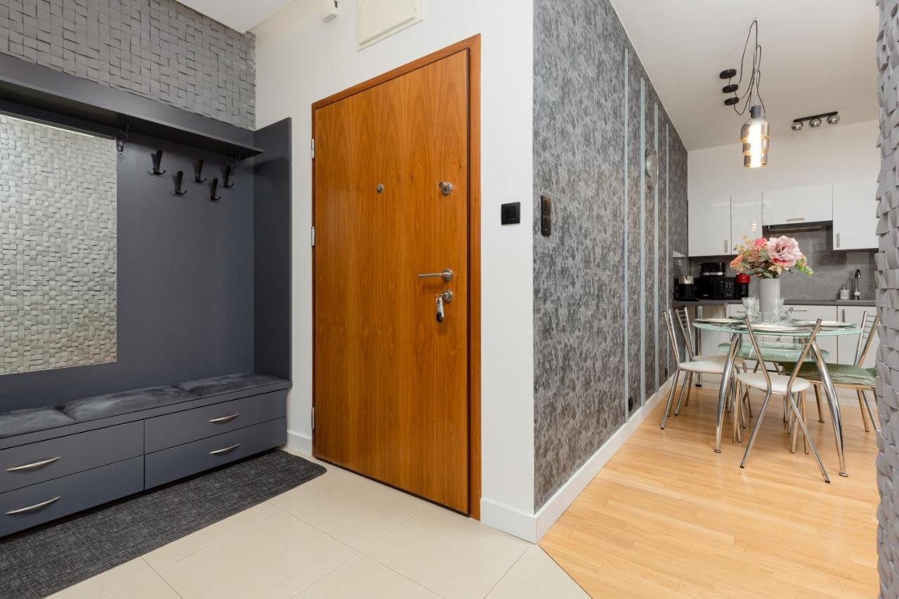 Park Arkadia Apartment With Parking Mokotow By Noclegi Renters Varsavia Esterno foto