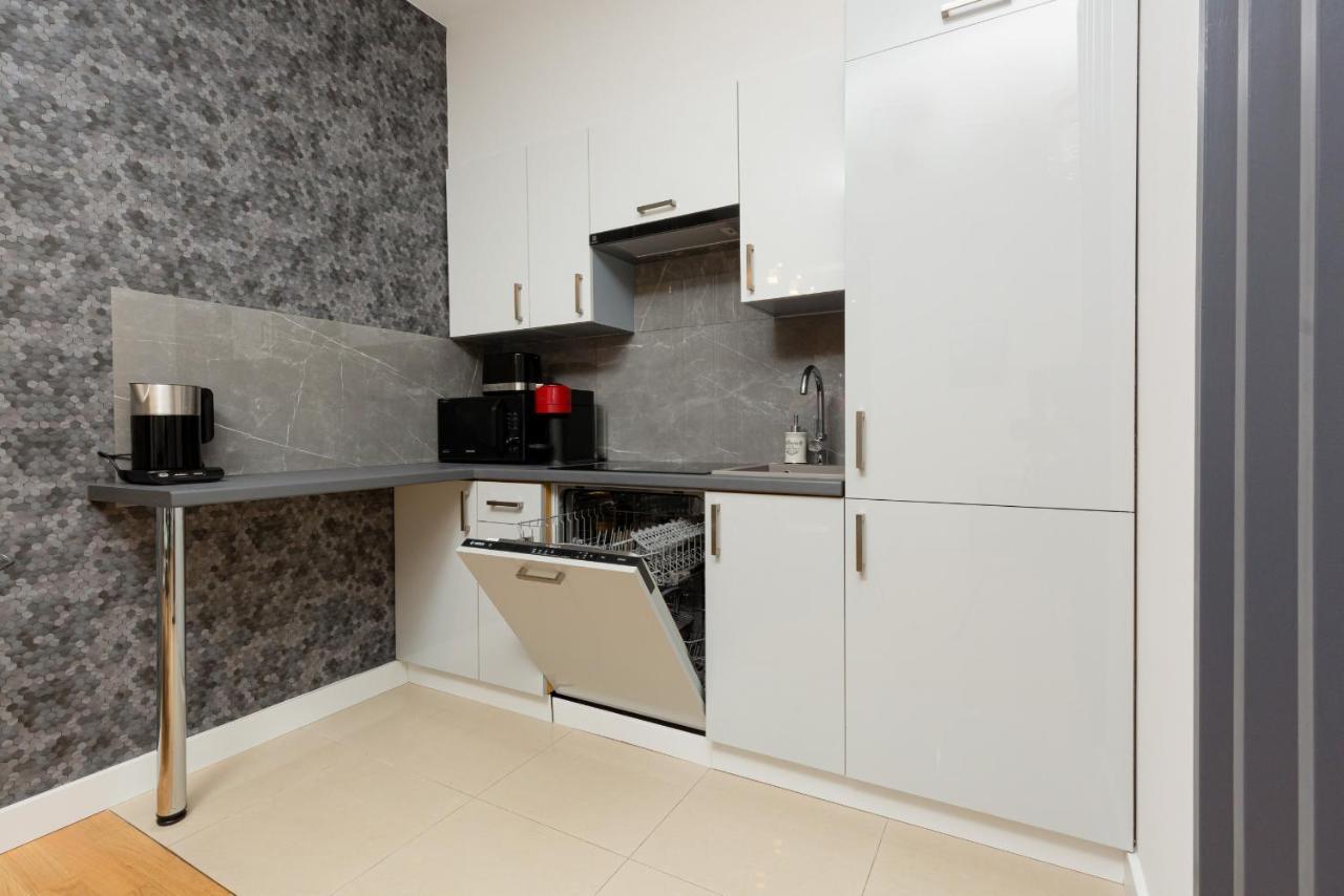 Park Arkadia Apartment With Parking Mokotow By Noclegi Renters Varsavia Esterno foto